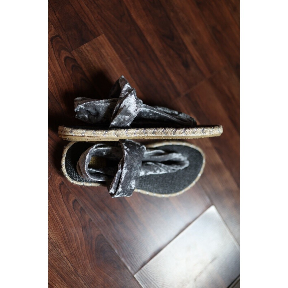 Nalho Silver Velvet Yoga Mat Strap Espadrille Sandals Women's Size 9